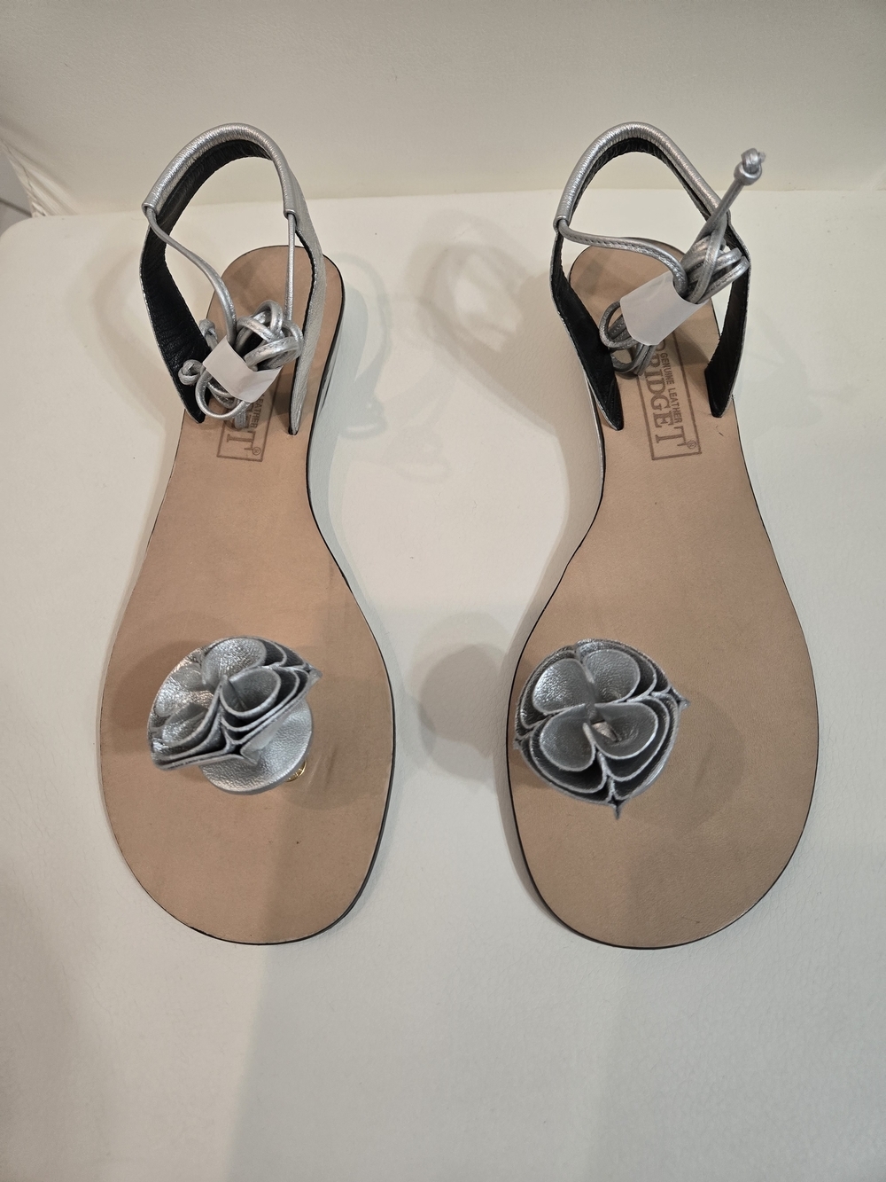 Silver Floral Toe-Loop Sandals with Ankle Tie Genuine Leather Size 7 New